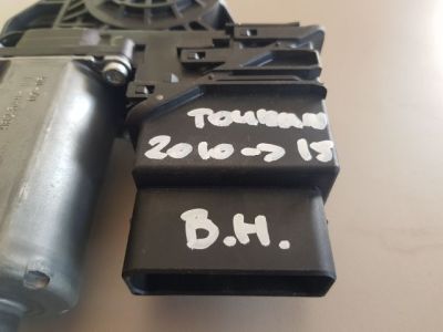 Bal hátsó Ablakemelő Motor - 4. kép