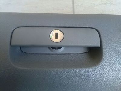 Kesztyűtartó Nyitó Kar / Gomb