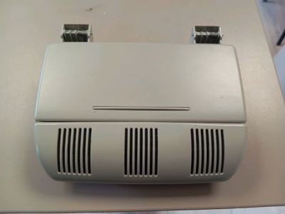 Középső Szemüvegtartó