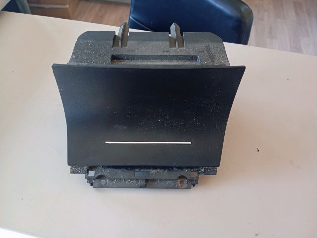 Első Hamutartó - Hamutartó | EXPO.HU