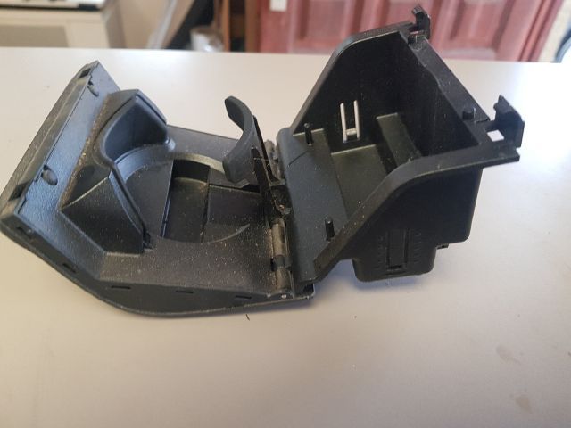 Hátsó Pohártartó - Pohártartó | EXPO.HU