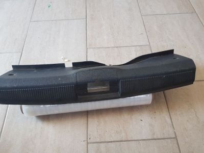 Hátfal Burkolat - Burkolat