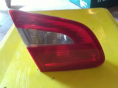 Bal Belső Hátsó Lámpa - Hátsó Lámpa