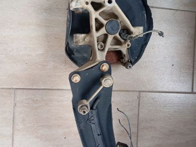 Bal hátsó Tengelycsonk - 1. kép