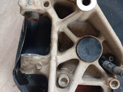 Bal hátsó Tengelycsonk - 4. kép