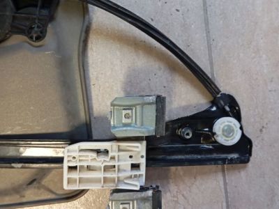 Bal első Ablakemelő Szerkezet (Elektromos) - Ablakemelő