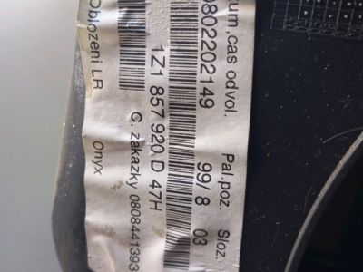 Bal Alsó Műszerfal Burkolat - Burkolat