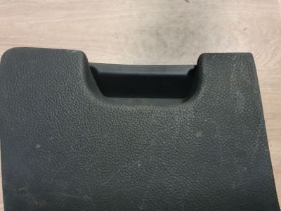 Bal első Tároló Rekesz - Tároló rekesz