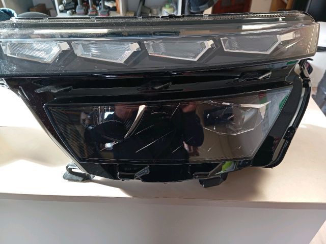 Bal Ledes Fényszóró - Fényszóró | EXPO.HU