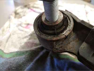 Bal hátsó Futómű Kitámasztó - 4. kép