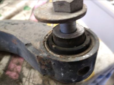 Bal hátsó Futómű Kitámasztó - 5. kép