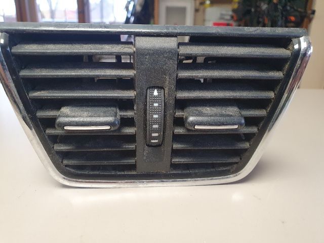 Hátsó középső Szellőző - Szellőző | EXPO.HU