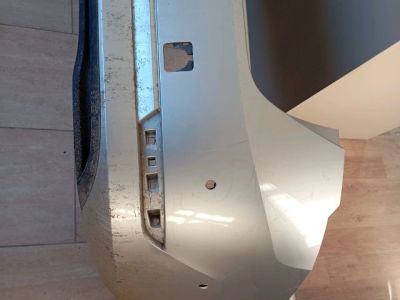 Hátsó Lökhárító (Üresen) - Lökhárító