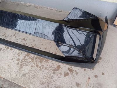 Első Lökhárító (Üresen)