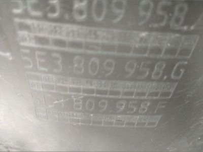 Jobb első Dobbetét (Kerékjárati, Műanyag) - Karosszéria egyéb