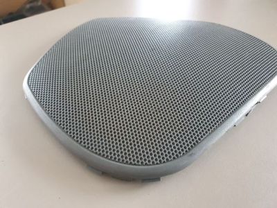 Jobb első Hangszóró Burkolat - Burkolat