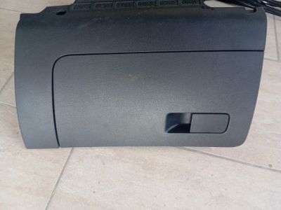 Kesztyűtartó - Kesztyűtartó