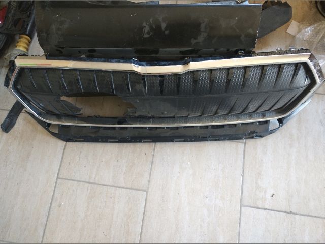 Hűtőrács - Karosszéria egyéb | EXPO.HU