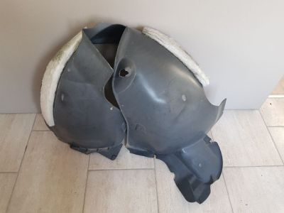 Bal első Első Dobbetét (Kerékjárati, Műanyag) - 1. kép