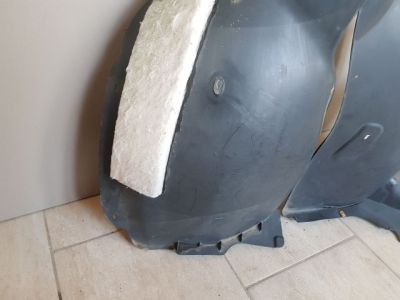 Bal első Első Dobbetét (Kerékjárati, Műanyag) - 2. kép