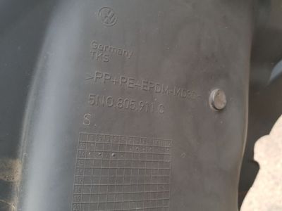 Bal első Első Dobbetét (Kerékjárati, Műanyag) - 7. kép