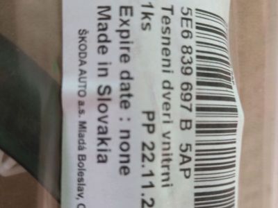 Bal hátsó Ajtó Szigetelés - Szigetelés