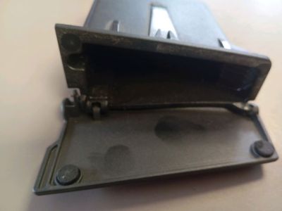 Hátsó Hamutartó - 4. kép