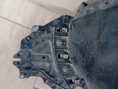 Jobb első Dobbetét (Kerékjárati, Műanyag) - Karosszéria egyéb