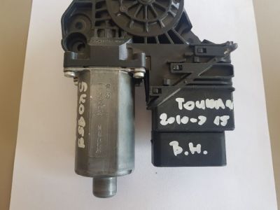 Bal hátsó Ablakemelő Motor - 4. kép