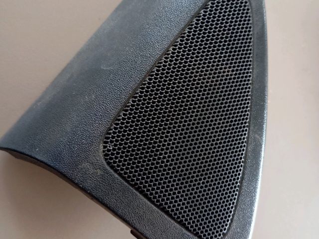 Bal első Kis Hangszóró Burkolat - Burkolat | EXPO.HU