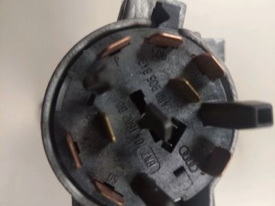 Gyújtáskapcsoló Házzal - Gyújtáskapcsoló