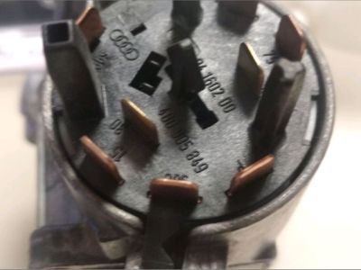 Gyújtáskapcsoló Házzal - Gyújtáskapcsoló