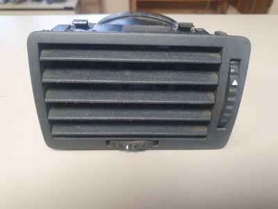 Középső Bal Szellőző - 4. kép