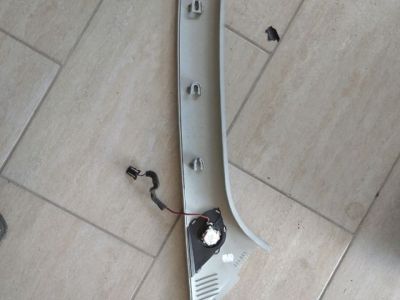 Bal A Oszlop Hangszóró Burkolat - Burkolat