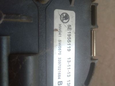 Első Ablaktörlő Szerkezet Motorral - Motor