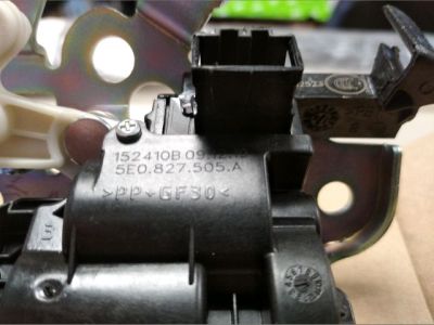 Csomagtérajtó Zárszerkezet - 4. kép