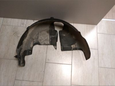 Bal hátsó Hátsó Dobbetét (Kerékjárati, Műanyag) - 1. kép