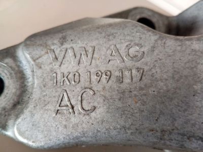 Váltó Tartó Bak (Pozíciófüggetlen) - Bak