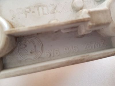 Jobb Hátsó Lámpa Foglalat - Foglalat