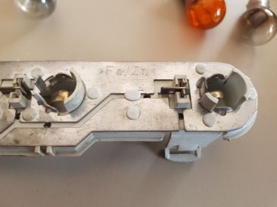 Jobb Hátsó Lámpa Foglalat - 6. kép