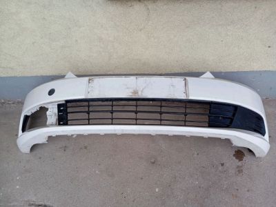 Első Lökhárító (Üresen)