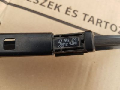 Első Ablaktörlő Kar - 5. kép