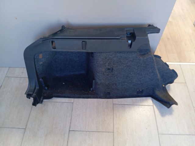 Bal hátsó Csomagtér Burkolat (Műanyag) - Burkolat | EXPO.HU