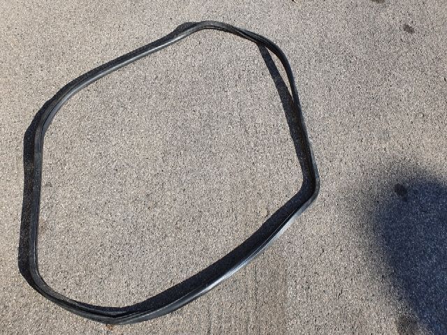 Bal első Gumikéder - Gumikéder | EXPO.HU