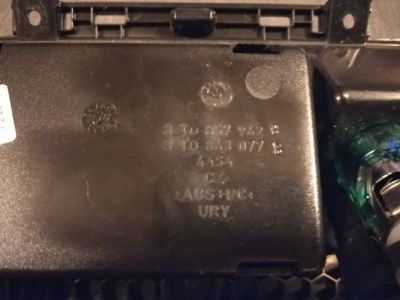 Első Hamutartó - Hamutartó