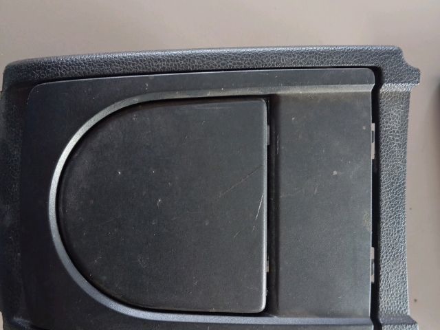 Hátsó Pohártartó - Pohártartó | EXPO.HU