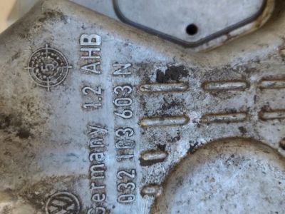 Olajteknő - Motor, motorikus alkatrész