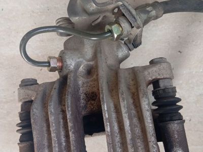 Bal hátsó Féknyereg Munkahengerrel - Féknyereg