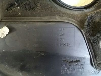 Felső Motorburkolat - Motorburkolat