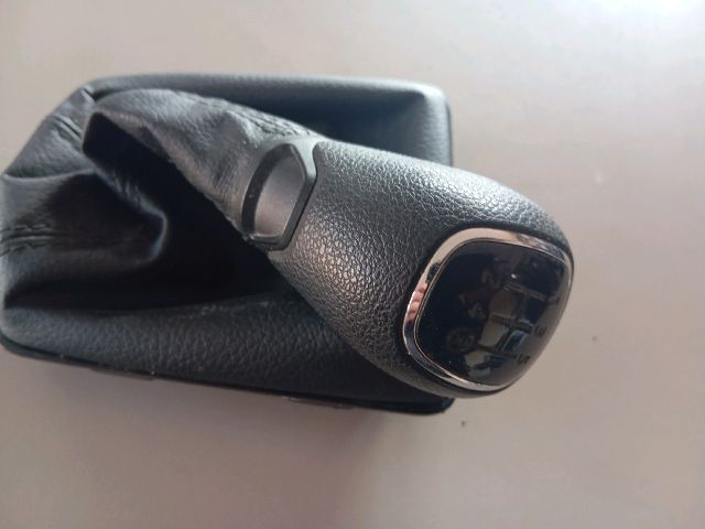 Váltógomb - Váltógomb | EXPO.HU